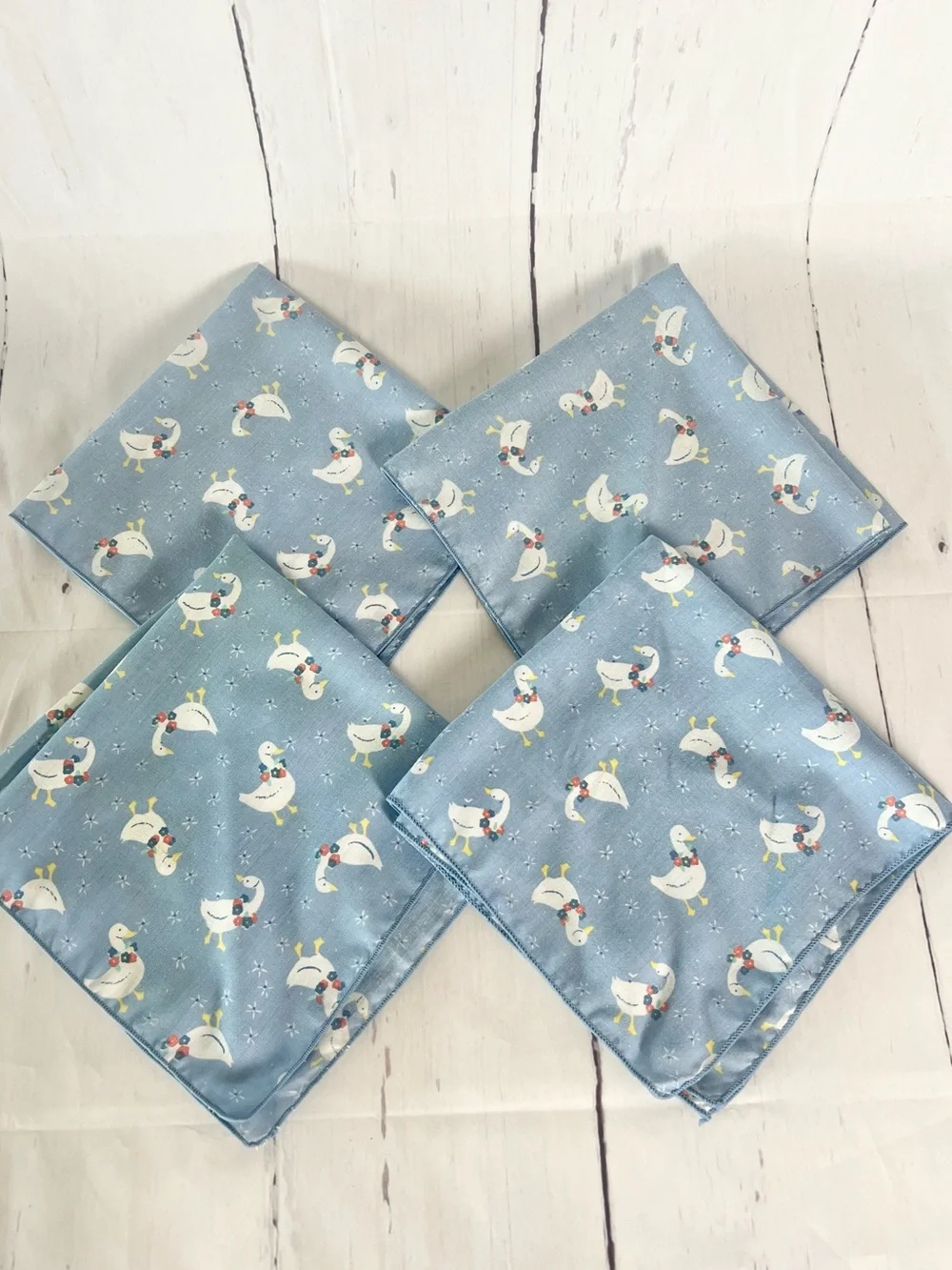 VTG Set of 4 Silly Goose Napkins Blue Whimsical Farmhouse Retro Table Decor